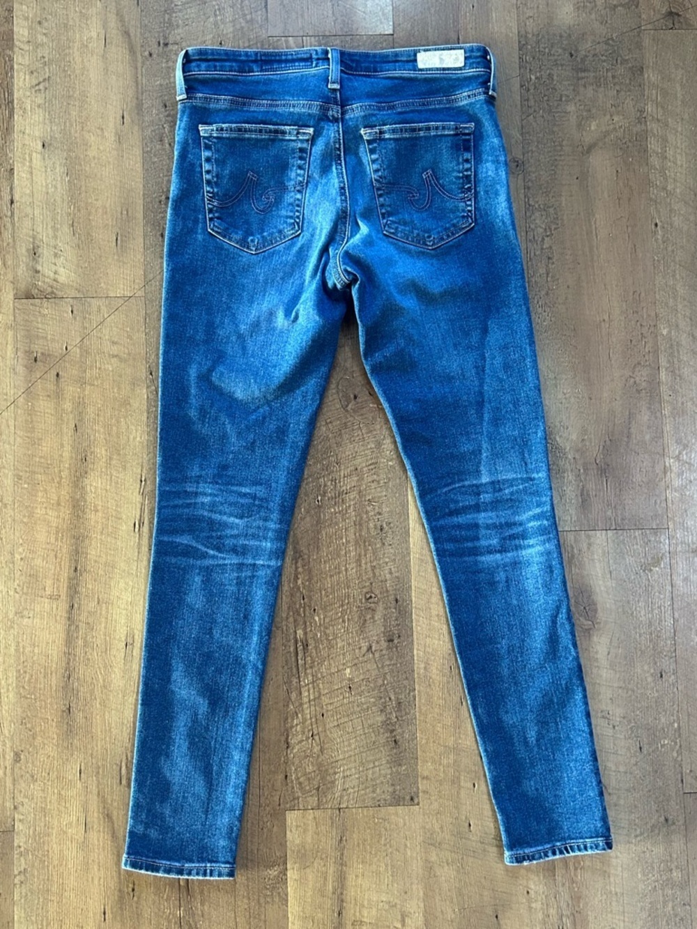 AG Adriano Goldschmied Mid Rise Skinny Jeans Size 28R Medium Wash Distressed - Picture 2 of 16